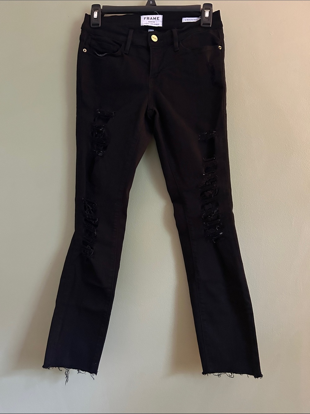 FRAME "Le Skinny de Jeanne" Distressed Jeans in Film Noir (Black) Size 26